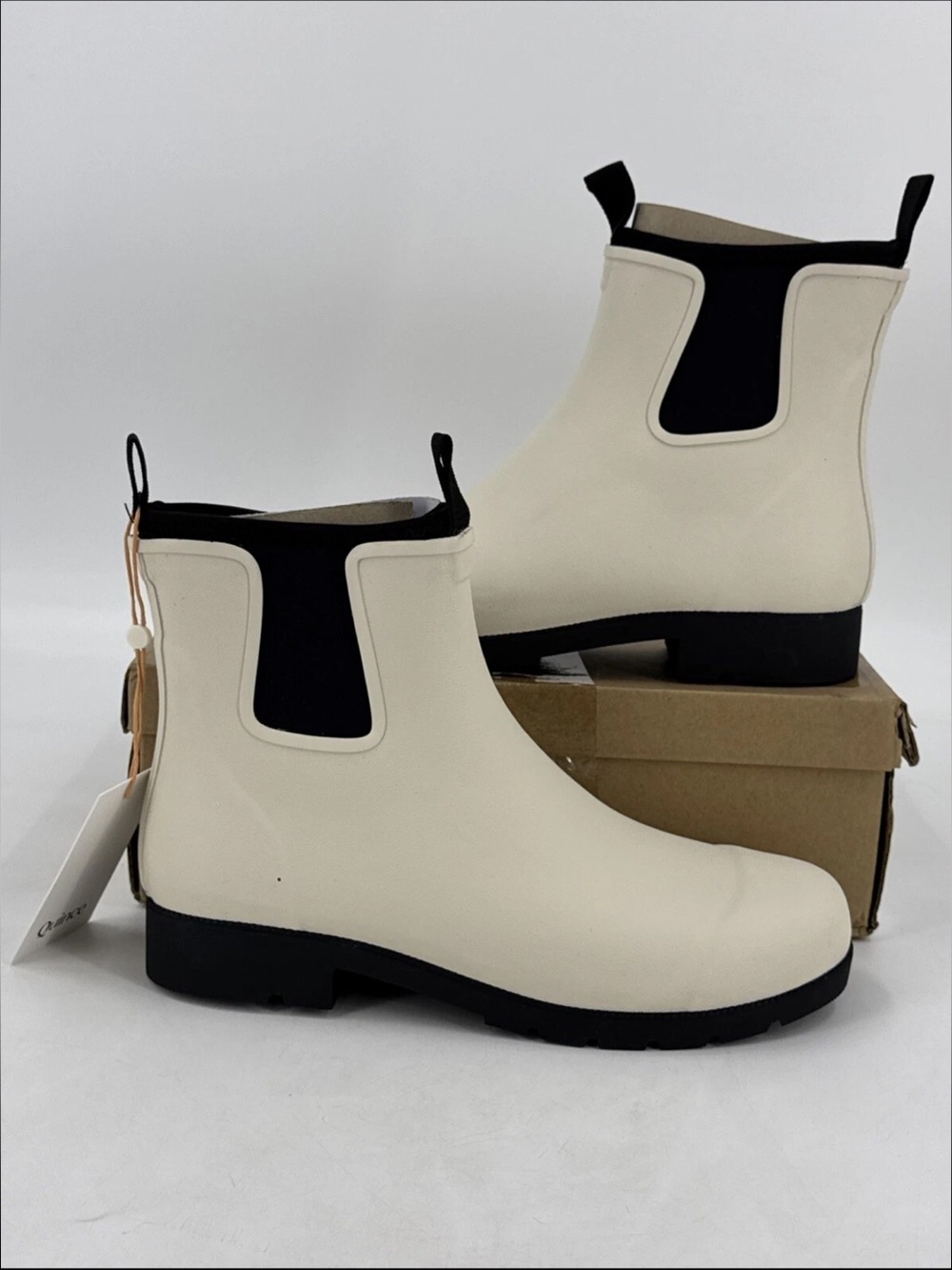 NWT Quince Recycled Waterproof Short Ankle Rain Boots in the color stone - Picture 2 of 3